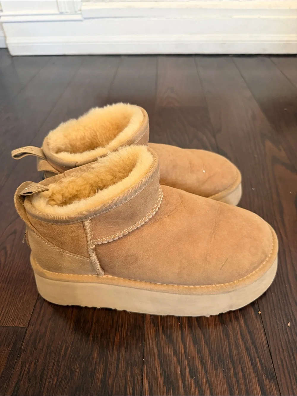 Australia Luxe Collective Tan Suede Shearling-Lined Ankle Booties